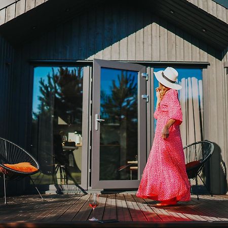 Atputas Komplekss Pazust Priedes - Sunset House Bernāti Dış mekan fotoğraf